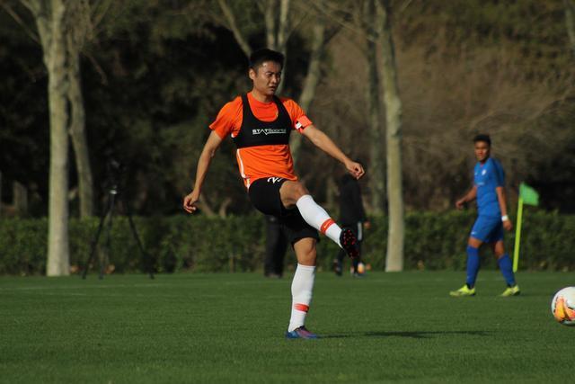 欧文34分独行侠大胜马刺6连胜 国王逆转胜掘金